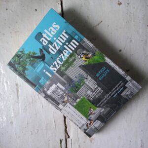 Atlas dziur i szczelin